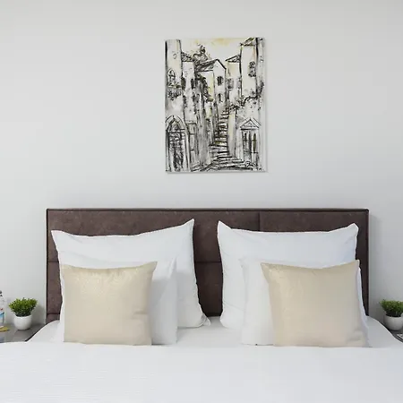 Lux 38b Luxury Penthouse & Deluxe Appartamento Zara