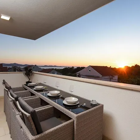 Lux 38b Luxury Penthouse&deluxe