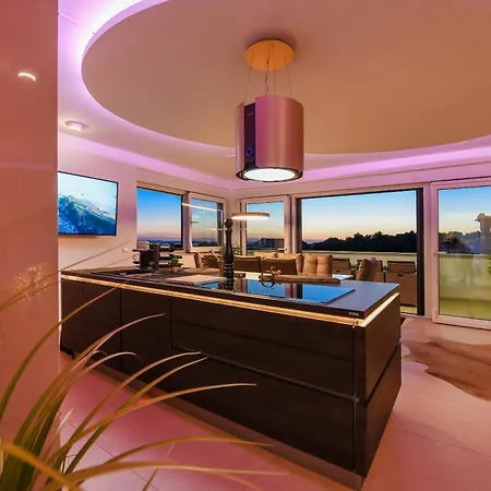 Lux 38b Luxury Penthouse & Deluxe Appartamento Zara