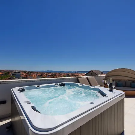 Lux 38b Luxury Penthouse & Deluxe Appartamento