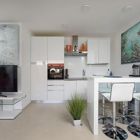 Lux 38b Luxury Penthouse&deluxe Apartment *